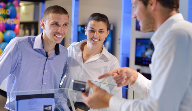 retail executives have a huge disconnect with customers when it comes to technology adoption